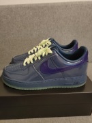 Nike Air Force 1 Low (Mystic Navy / Grape Ice), IO4489-400 rozmiar 44 EU