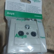 GNIAZDO ANTENOWE RTV KOŃCOWE ANYA 1DB KREMOWE  AYA3590423 SCHNEIDER