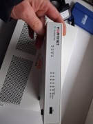 Fortinet FORTIGATE FG-50E z zasilaczem w dobrym stanie wizualnym