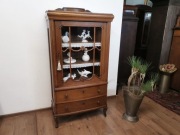 Dębowa witryna  antyk 779 /2025 