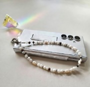 Biżuteryjna smycz do telefonu Perła słodkowodna kremowa,Mattè Prism