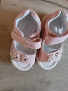 Sandałki dla dziewczynki 