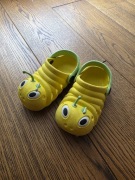 Klapki sandałki chodaki gąsienice rozmiar 22