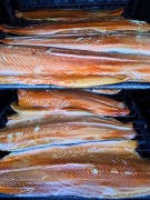 Łosoś filet wędzony na ciepło 1KG.