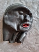 Maska Lateksowa latex czarna bez oczu z językiem i rurkami nosa (Duża)