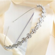 Opaska ślubna ozdoba tiara delikatna cyrkonie