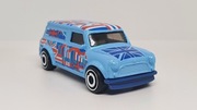 Hot Wheels '67 Austin Mini Van