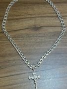 Piękny łańcuszek srebrny z krzyżem 925