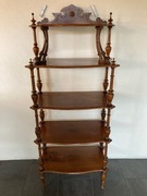 Piękna antyczna biblioteczka