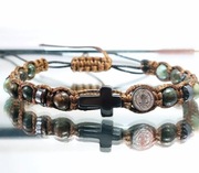 BRANSOLETKA KAMIEŃ JASPIS AFRYKAŃSKI KRZYŻ ŚW.BENEDYKT NA WYMIAR MĘSKA 