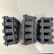 Klocki LEGO - 34 tory (24 sztuki skręcających, 10 sztuk prostych)