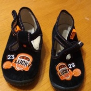 Bambosze kapcie roz. 24