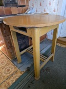 Drewniany stół okrągły PRL 