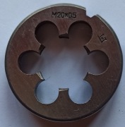 Narzynka prawa M20x0,5 prawoskrętna Wyprzedaż