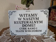 Tabliczka dekoracyjna z żartobliwym napisem, metalowa 