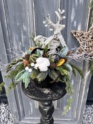 Świąteczna kompozycja z jelonkiem