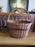 Duży kosz wiklinowy 
