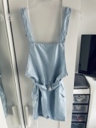 kombinezon ogrodniczki denim Bershka xs lato wakacje krótkie spodenki