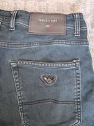 Męskie spodnie ARMANI JEANS  rozmiar 34/34