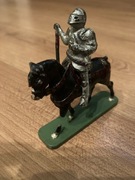 Rycerz na koniu - stara figurka