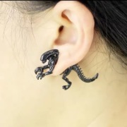 Kolczyk Alien czarny 