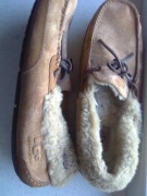 Męskie mokasyny z flamingowej skóry owczej UGG 47