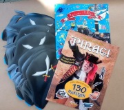 O piratach dwie książki czapki piraci
