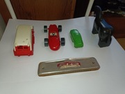 Zestaw zabawek z czasów PRL-u