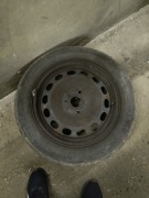 Opony z felgami od golfa 6 2009 rok