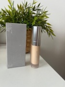 Rem Beauty ariana grande puder podkład odcień 9NG