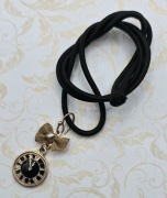 Wisiorek Tarcza zegarka kokardka naszyjnik kolia choker gothic goth 