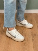 Nike Air Force 1 39 białe sneakersy damskie skórzane streetwear klasyczne
