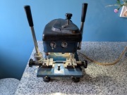 Frezarka do kluczy. Pionowa