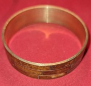 Bransolety Vintage z 80,- lat XX na szczęście dwa rodzaje 