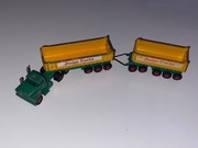 Dodge Tractor z naczepą Matchbox King Size model auto resorak 