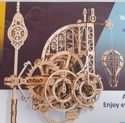 UGEARS Aero Clock. Zegar ścienny z wahadłem – drewniane puzzle 3D DIY