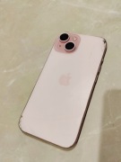 iPhone 15 różowy 