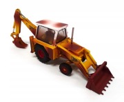 TOMY BRITAINS 43280 KOPARKA JCB 3C Mark III 1:32