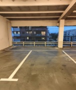 Miejsce postojowe/parkingowe  sprzedam 