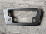  Ramka Dekor nawigacji VW passat B8 rok  2015