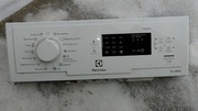 Panel sterowania pralki Electrolux ładowanej od góry.