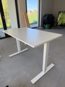 Ikea TROTTEN Biurko z regulacją wysokości 120x70 cm