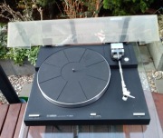 Gramofon Yamaha P350 paskowy