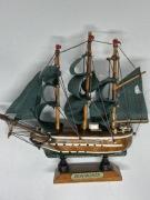 Drewniany model żaglowca/ Zew Morza