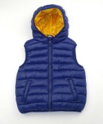 Bezrękawnik z kapturem, chłopiec 36 m-cy włoska marka