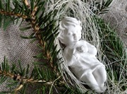 Dzieciątko Jezus do szopki bożonarodzeniowej z gipsu 7cm 