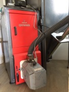 Sprzedam piec na pelet. 