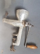 Maszynka ręczna do wyciskania owoców, oleju / PRL