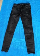 Stradivarius. Jeansy. Body shape.