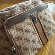 Nerka saszetka GUESS | NOWA z metkami!